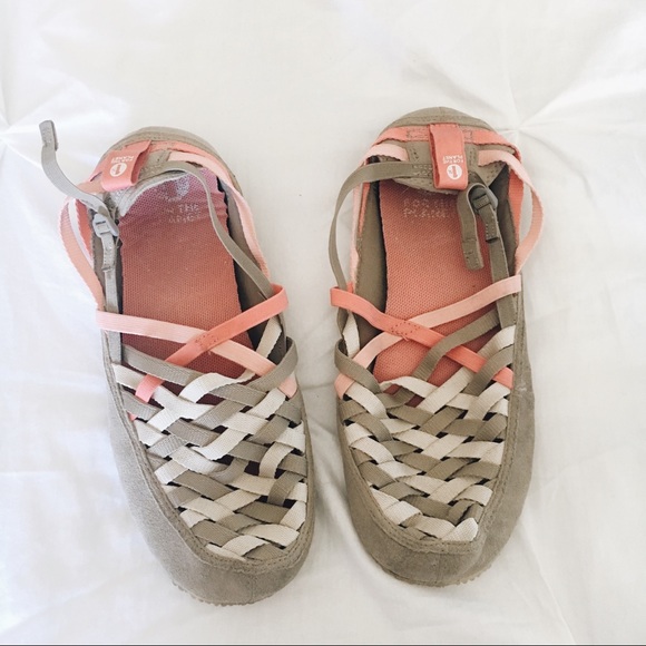 Patagonia Shoes - PATAGONIA casual pink and gray slide on shoes